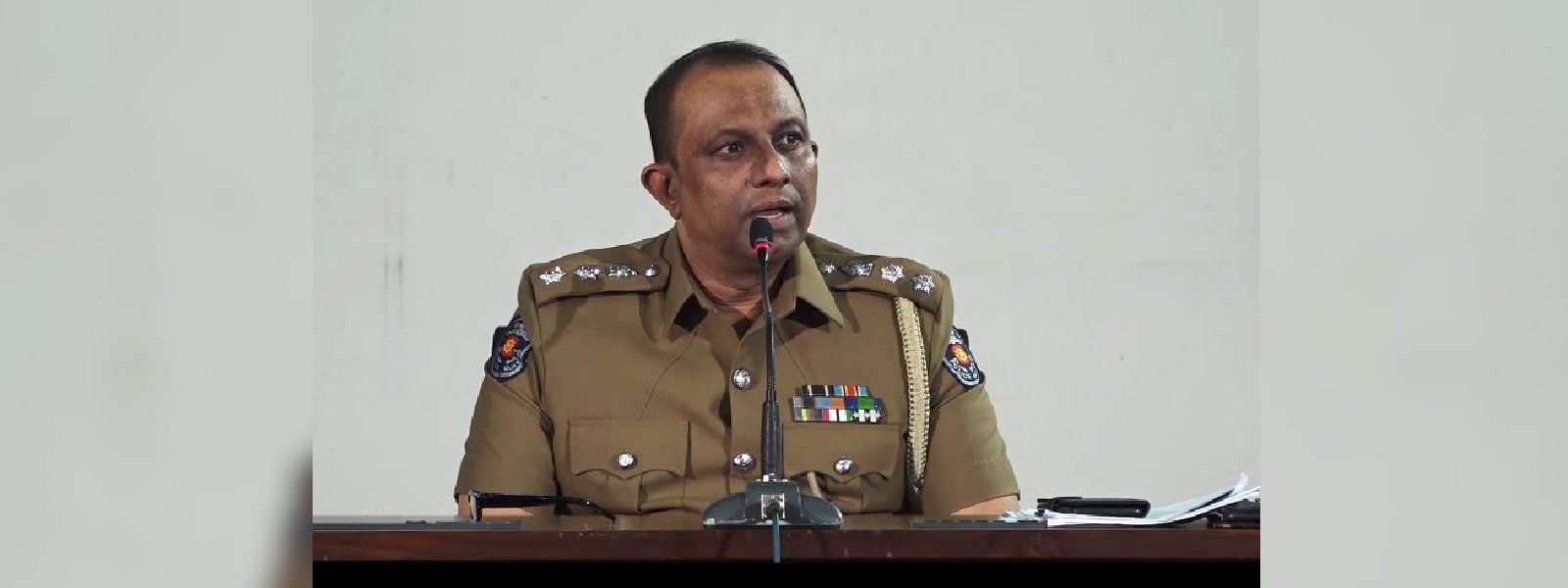 පොලීසිය අරගලකරුවන් ඉවත් කළේ ඇයි?